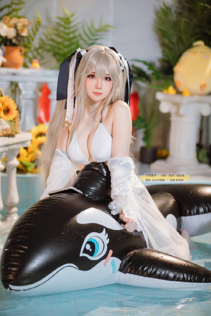 碧蓝航线安克雷奇泳装cosplay