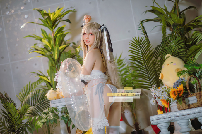 碧蓝航线安克雷奇泳装cosplay
