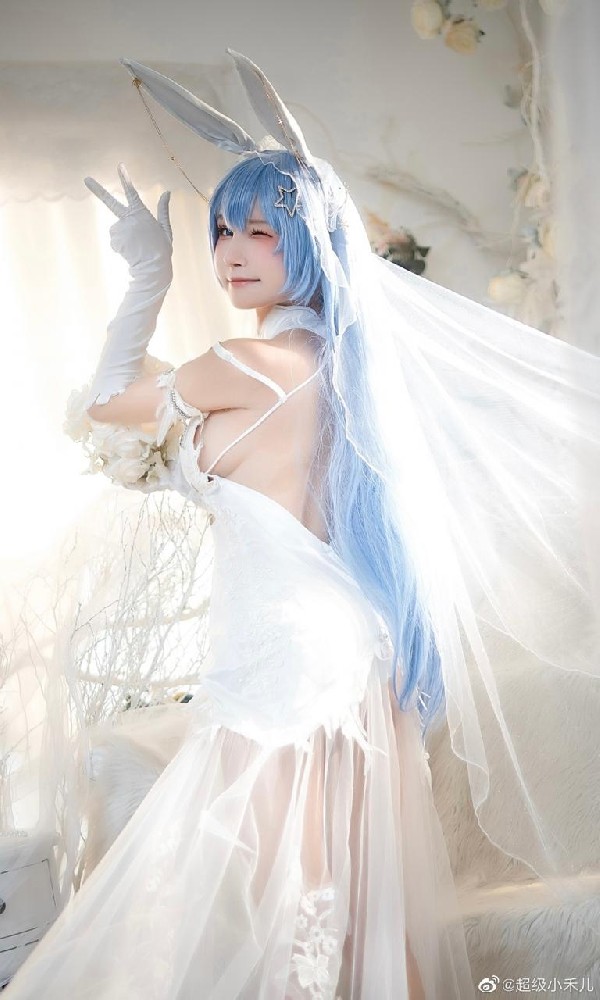 游戏《碧蓝航线》COS花园婚纱