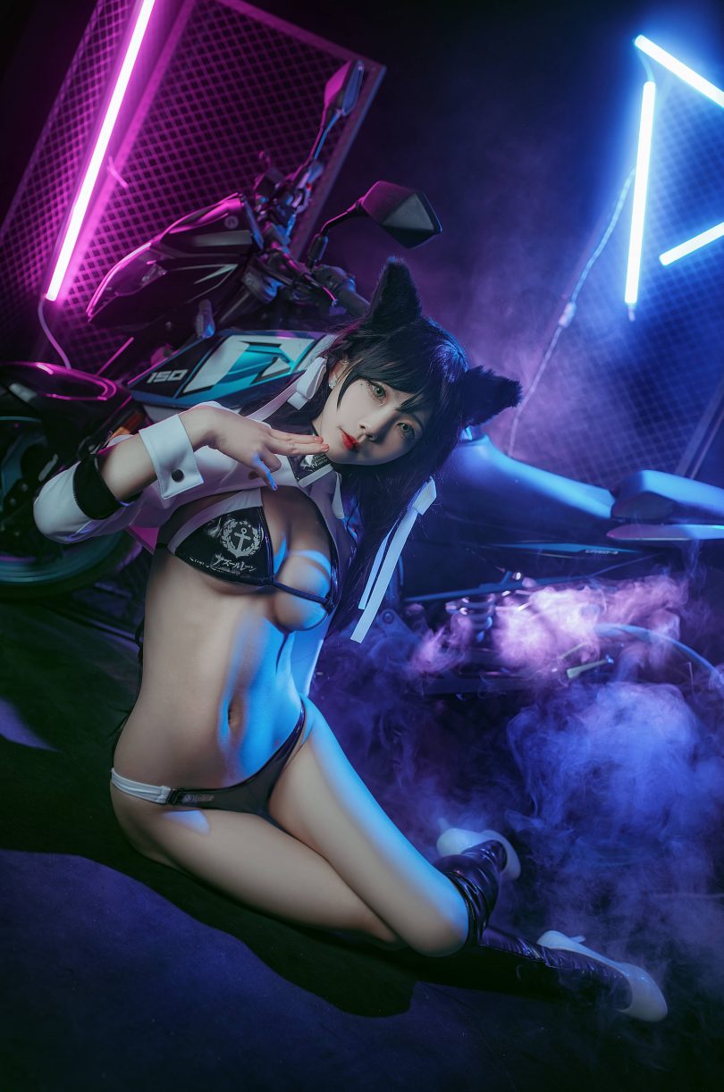 游戏《碧蓝航线》爱宕犬机车cos