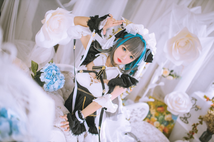 碧蓝航线柴郡cosplay像猫一样可爱
