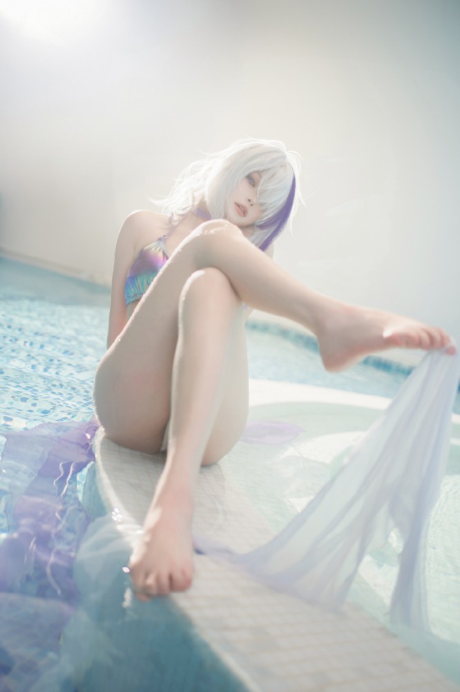 游戏《碧蓝航线》云仙泳装cosplay