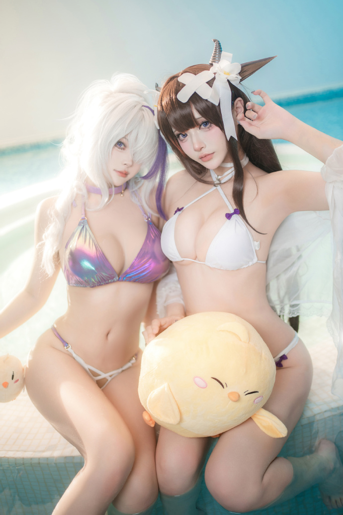 游戏《碧蓝航线》云仙泳装cosplay