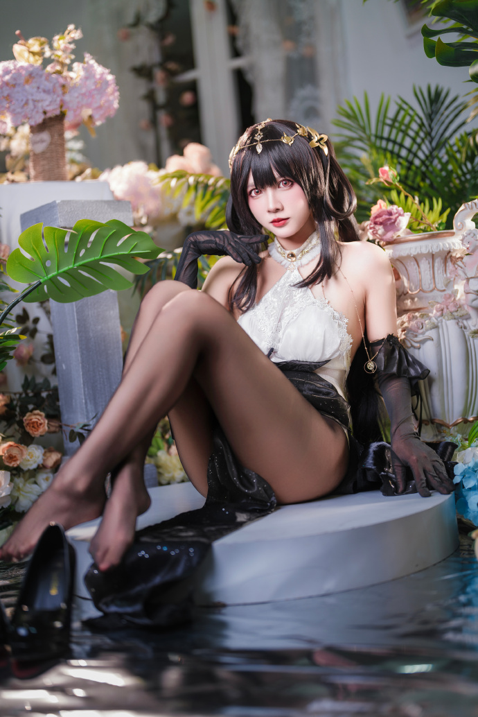 游戏《碧蓝航线》镇海换装潋滟水色cosplay-ACG宅月季