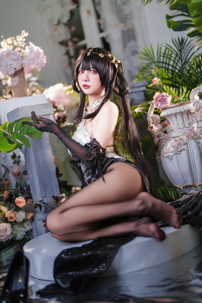游戏《碧蓝航线》镇海换装潋滟水色cosplay-ACG宅月季