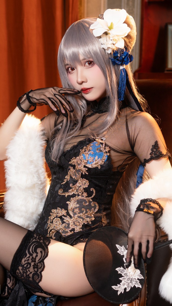 游戏《碧蓝航线》路易九世换装「瑰丽的执勤人」cosplay-ACG宅月季