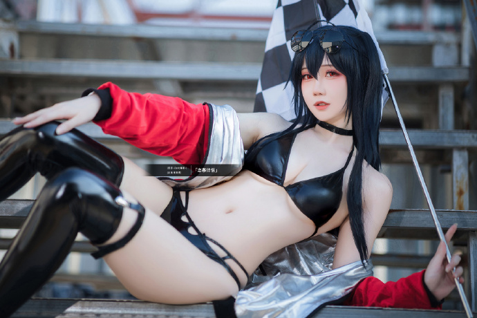 《碧蓝航线》大凤换装「恋慕伴侣」cosplay