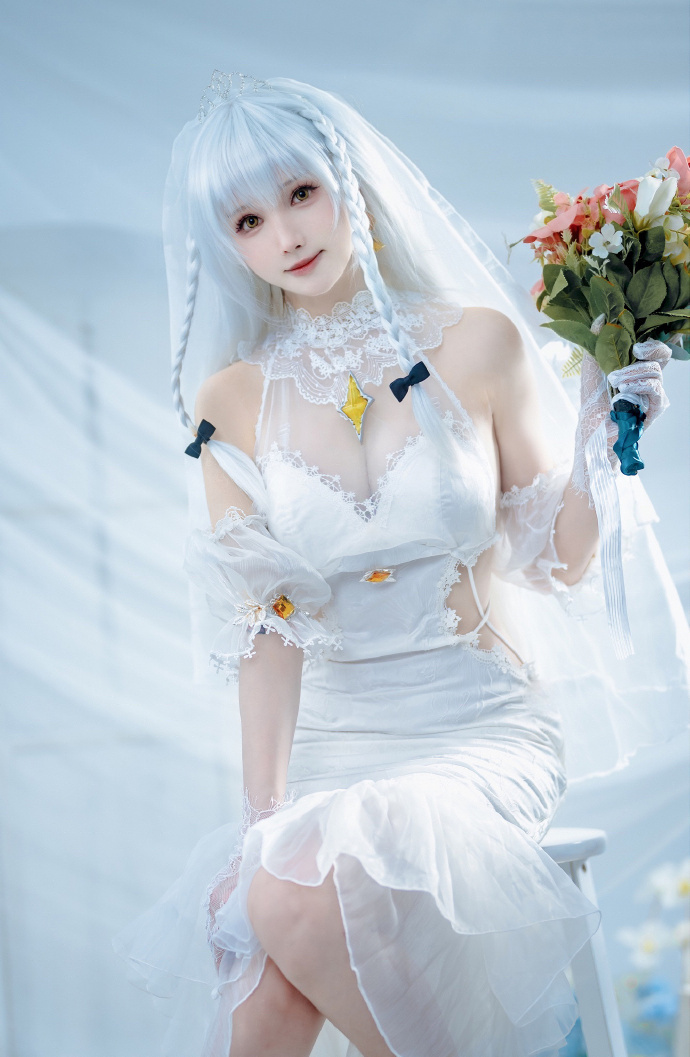 游戏《碧蓝航线》赫敏「晨曦的誓言」cos